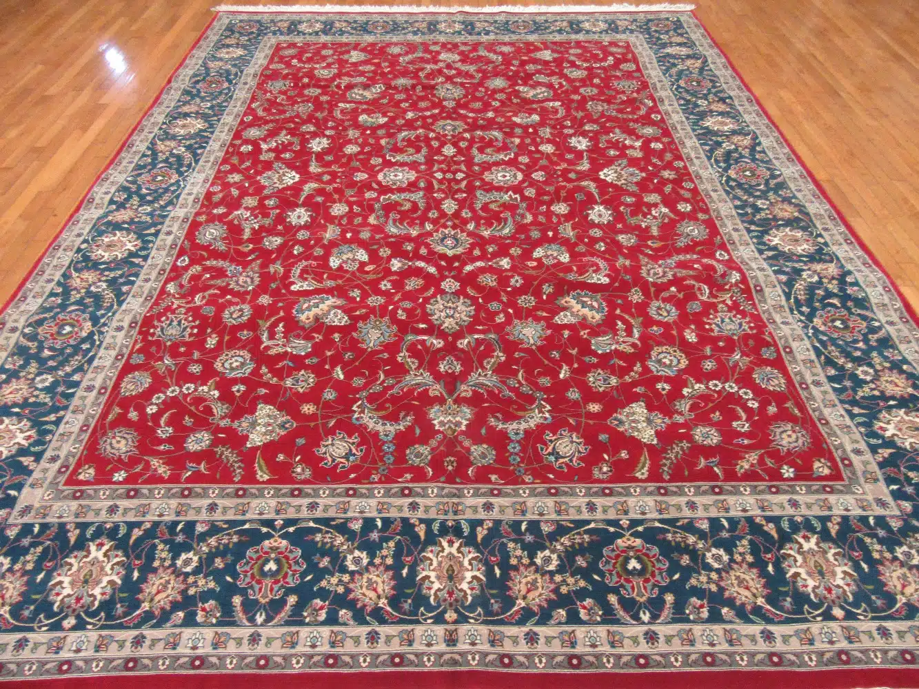 9' x 13' Pakistani Kashan Design Rug – Red & Navy Traditional Hand-Knotted Wool - Image 2
