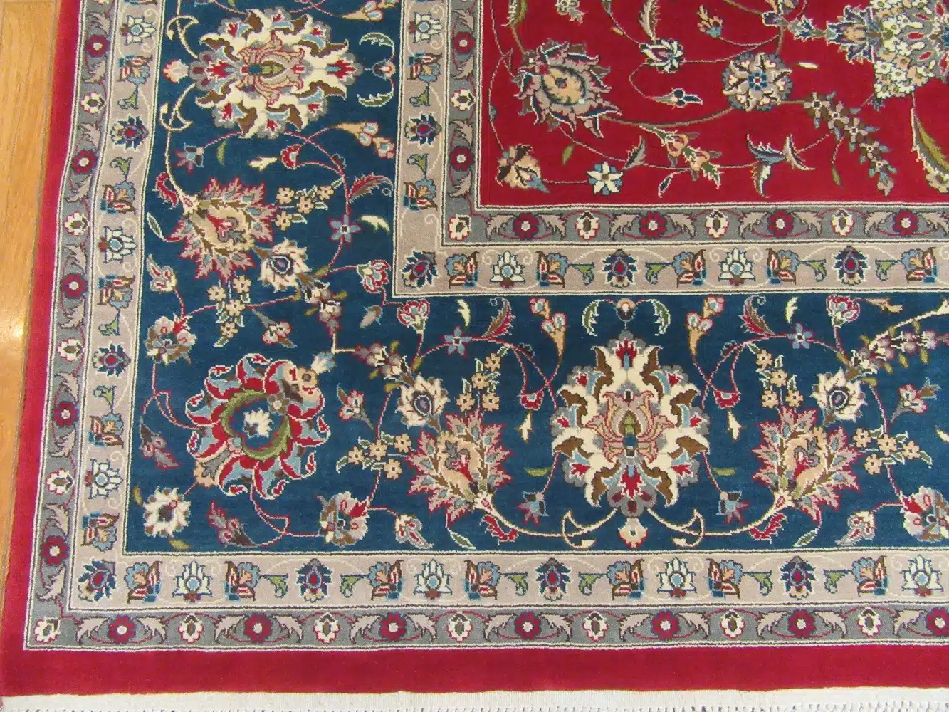9' x 13' Pakistani Kashan Design Rug – Red & Navy Traditional Hand-Knotted Wool - Image 4