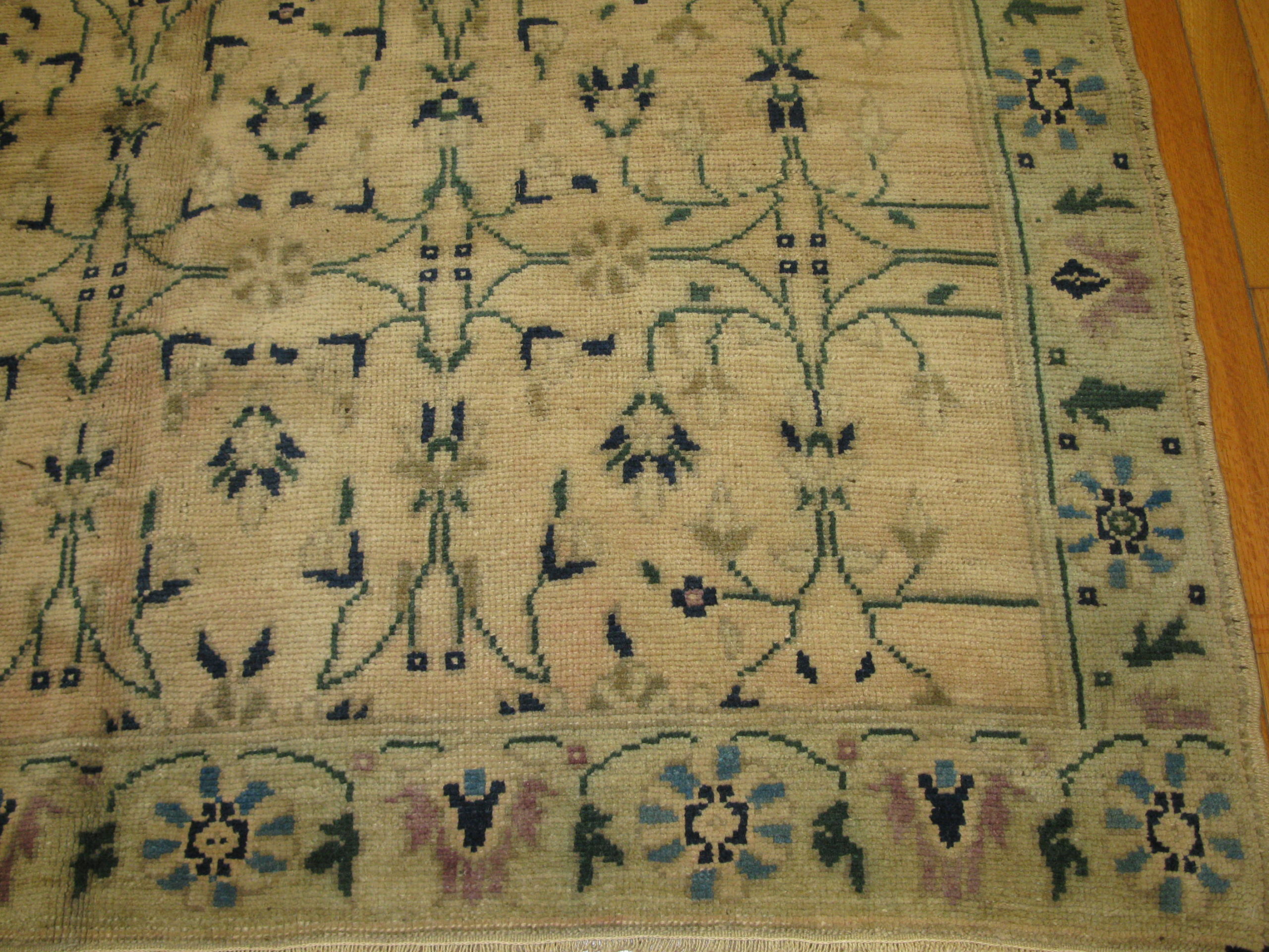 6' x 12' Vintage Turkish Gallery Size Rug - Image 4