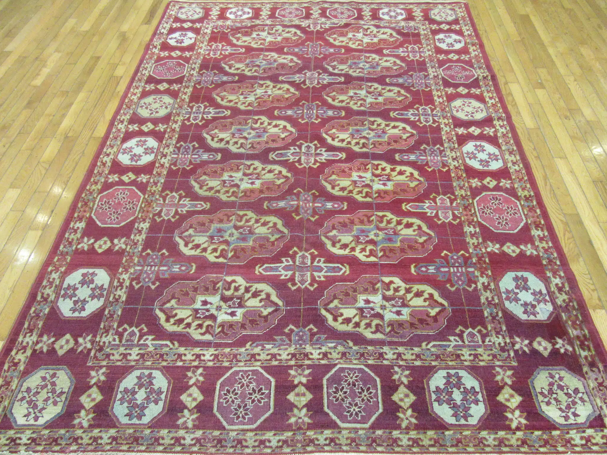 6' x 9' Indian Red Repeating Medallion Rug – Antique Wool - Image 2