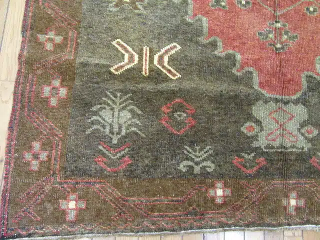 5' x 12' Turkish Rust Charcoal Medallion Runner – Vintage Hand-Knotted Wool - Image 4