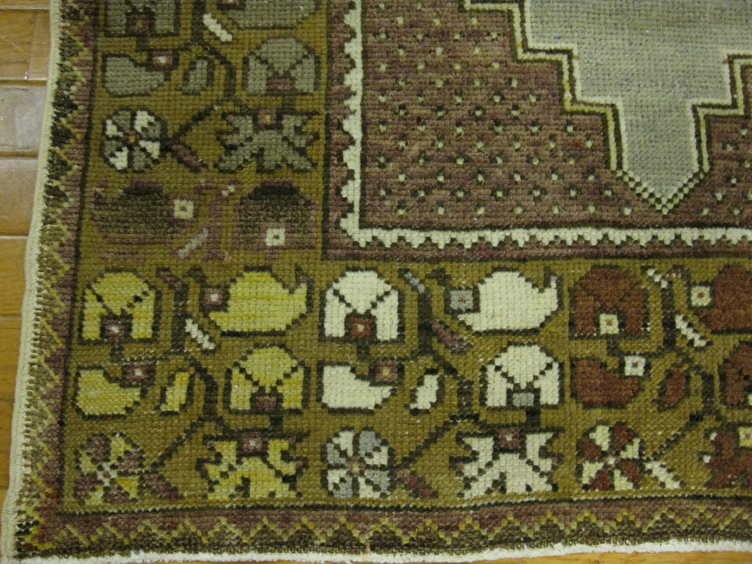 3' x 11' Gray Fine Hand-Knotted Turkish Anatolian Runner Rug – Traditional Wool - Image 3