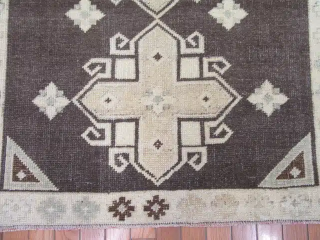 3' x 6' Grey Fine Hand-Knotted Turkish Anatolian Runner Rug – Transitional Wool - Image 3