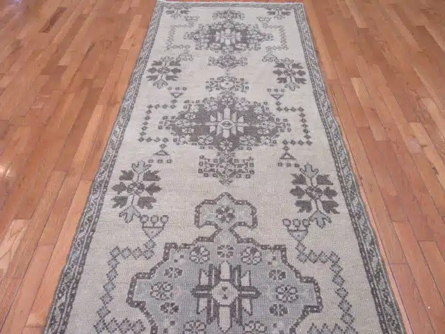 3' x 10' Beige Fine Hand-Knotted Turkish Vintage Anatolian Runner – Tribal Wool - Image 4