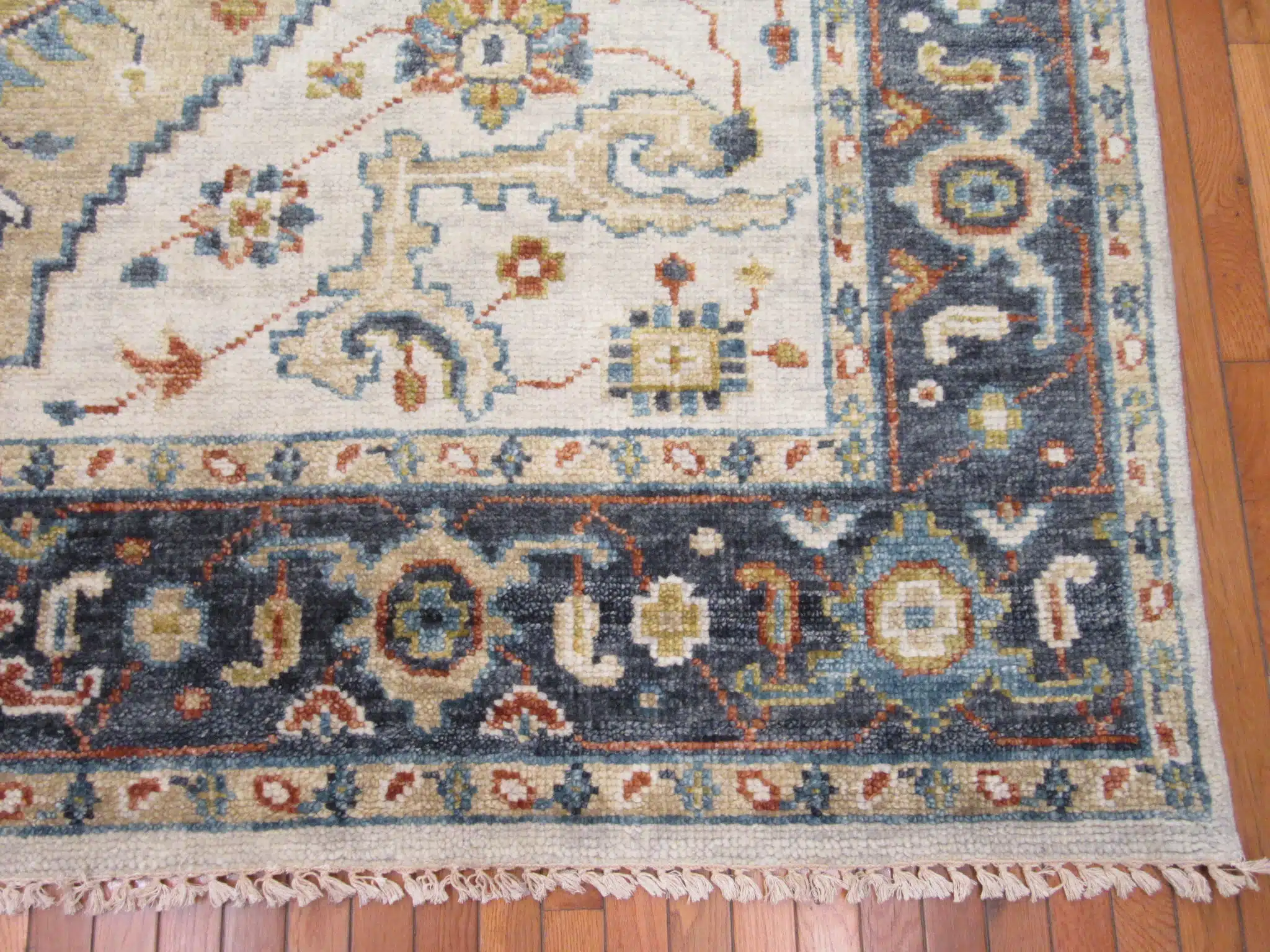 8' x 10' Indian Gold Ziegler Rug – Hand-Knotted Wool - Image 3