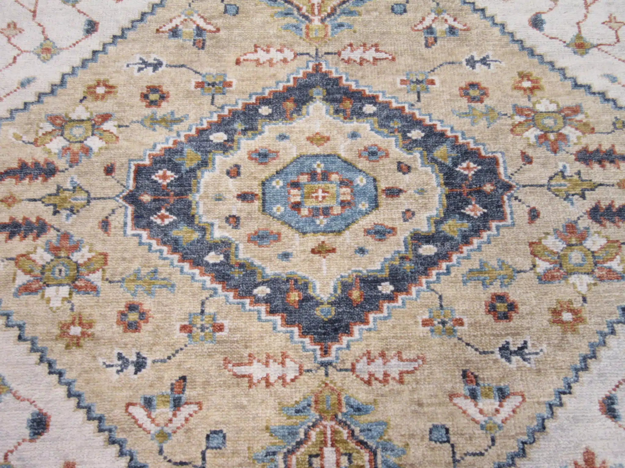 8' x 10' Indian Gold Ziegler Rug – Hand-Knotted Wool - Image 5