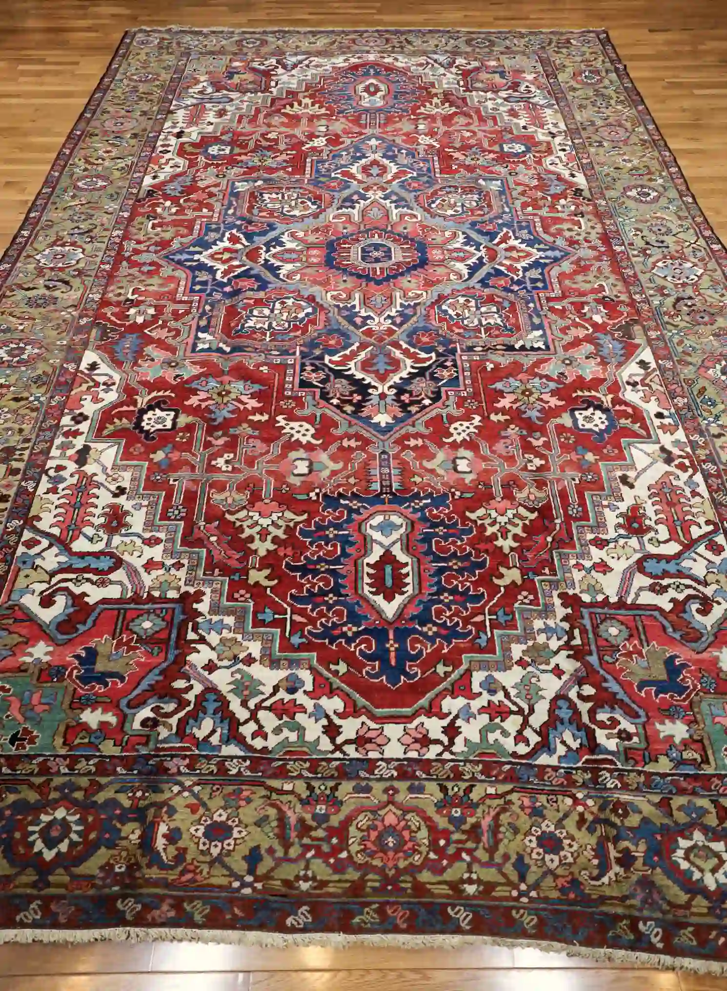 11' x 17' Red Fine Hand-Knotted Antique Persian Serapi – Traditional Wool - Image 2
