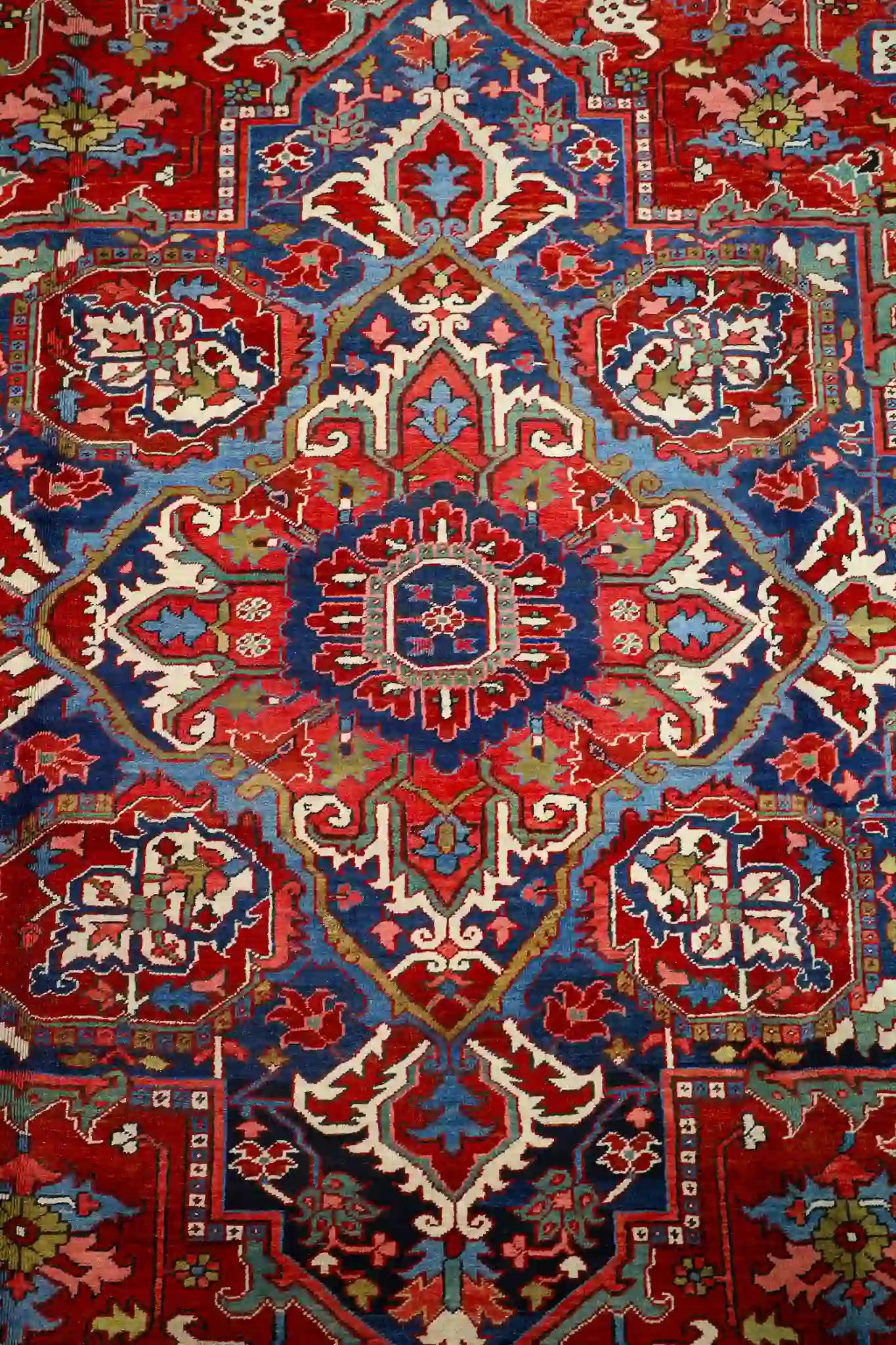 11' x 17' Red Fine Hand-Knotted Antique Persian Serapi – Traditional Wool - Image 8