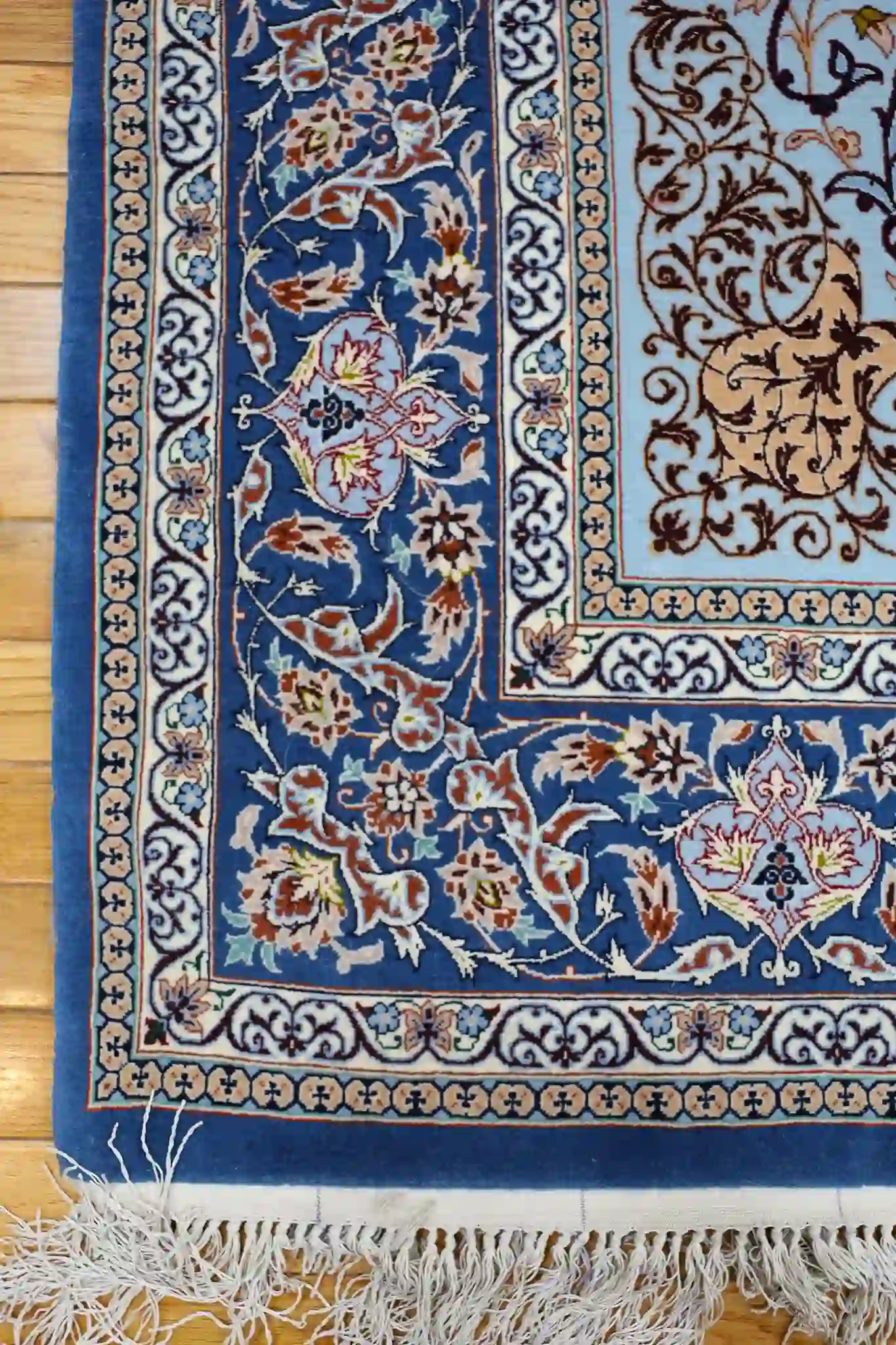 4' x 7' Light Blue Fine Hand-Knotted Persian Isfahan Rug – Traditional Silk and Wool - Image 7