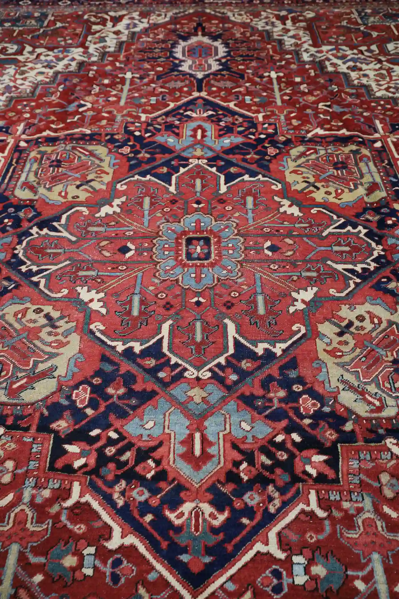12' x 15' Red Fine Hand-Knotted Semi Antique Persian Heriz – Traditional Wool - Image 5