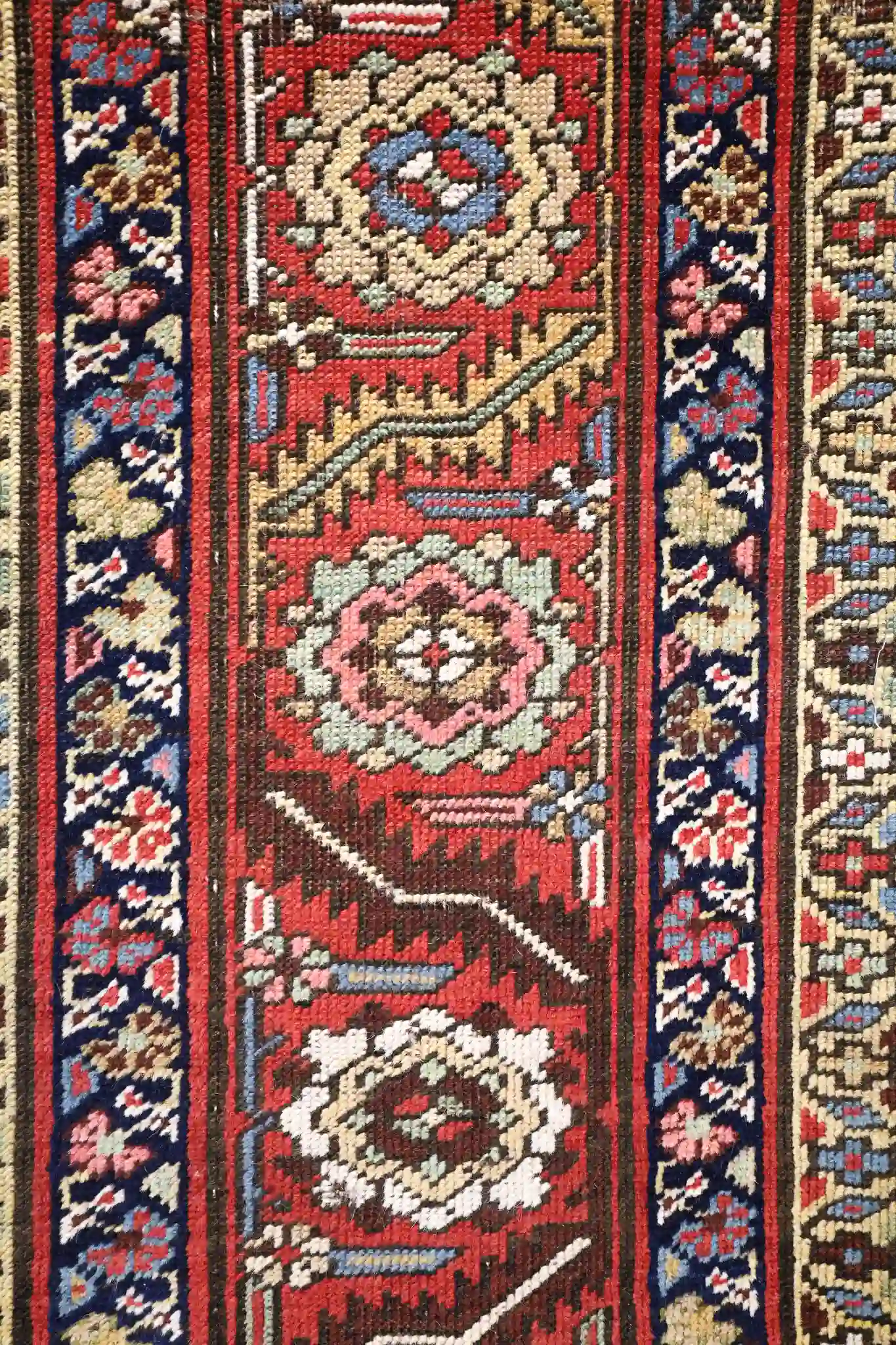 6' x 14' Red Fine Hand-Knotted Antique Persian Farahan Rug – Traditional Wool - Image 8