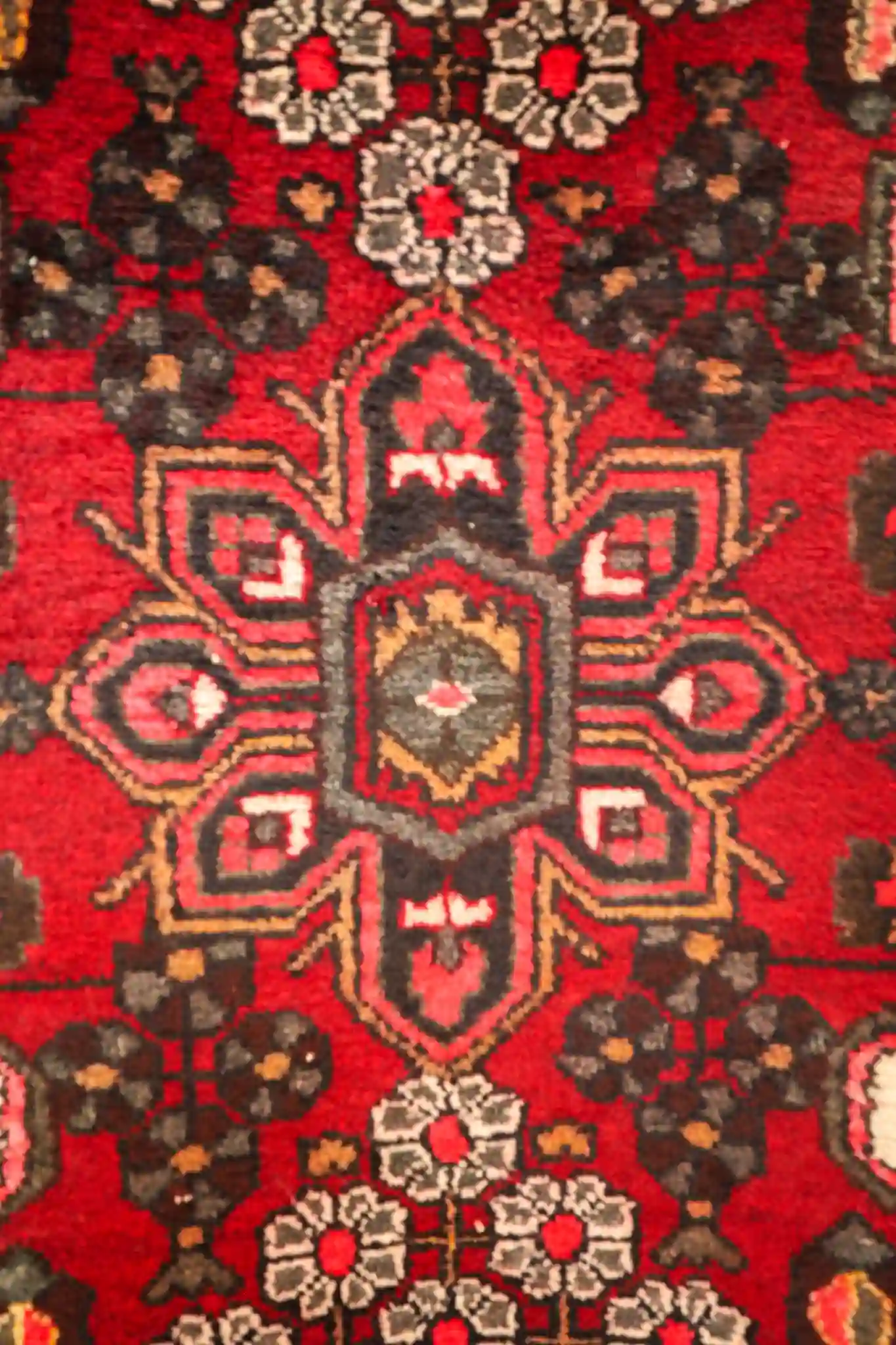 4' x 10' Red Fine Hand-Knotted Persian Hamadan Runner – Traditional Wool - Image 4