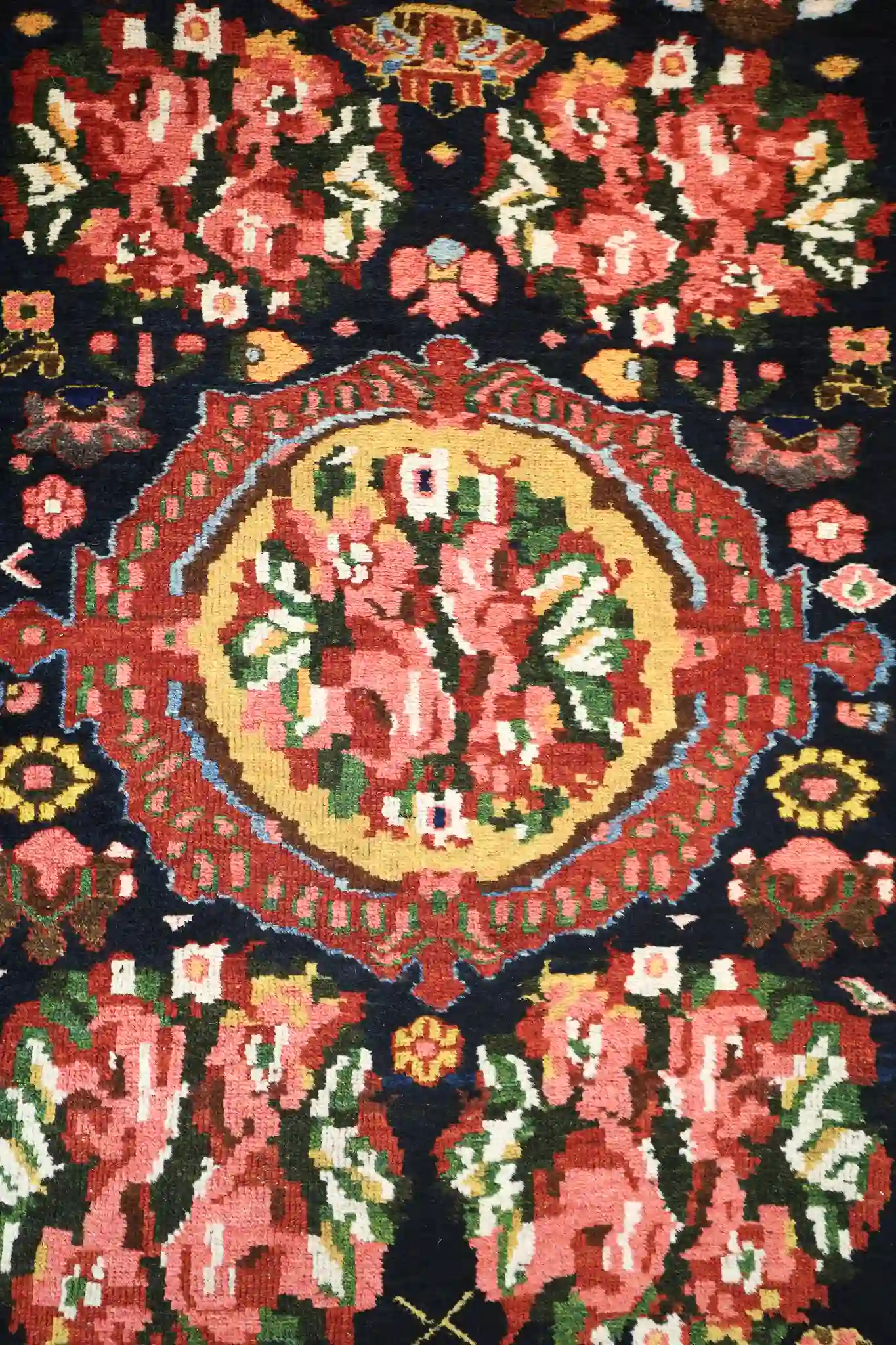 4' x 14' Red Fine Hand-Knotted Semi-Antique Persian Bakhtiari Runner – Traditional Wool - Image 7