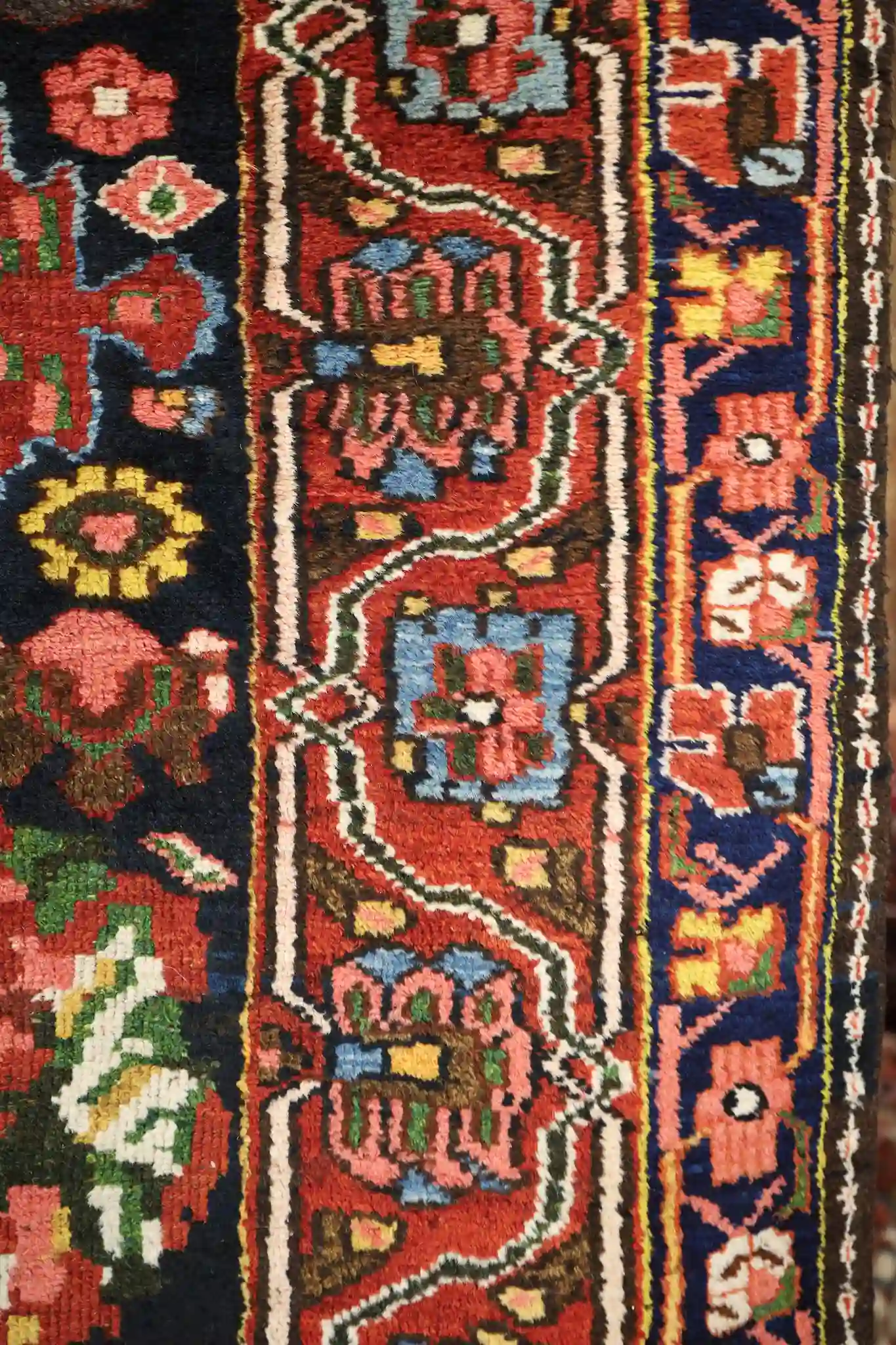 4' x 14' Red Fine Hand-Knotted Semi-Antique Persian Bakhtiari Runner – Traditional Wool - Image 9