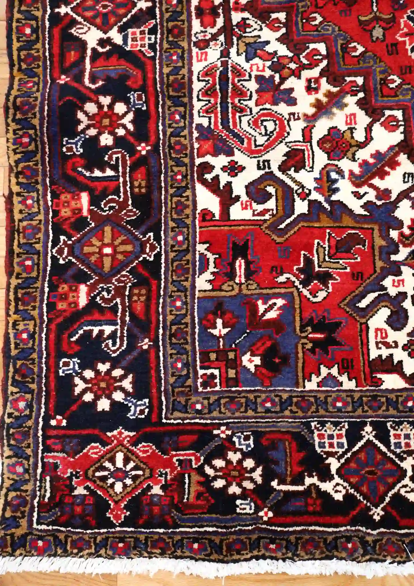 7' x 10' Red Fine Hand-Knotted Persian Heriz Rug – Traditional Wool - Image 6