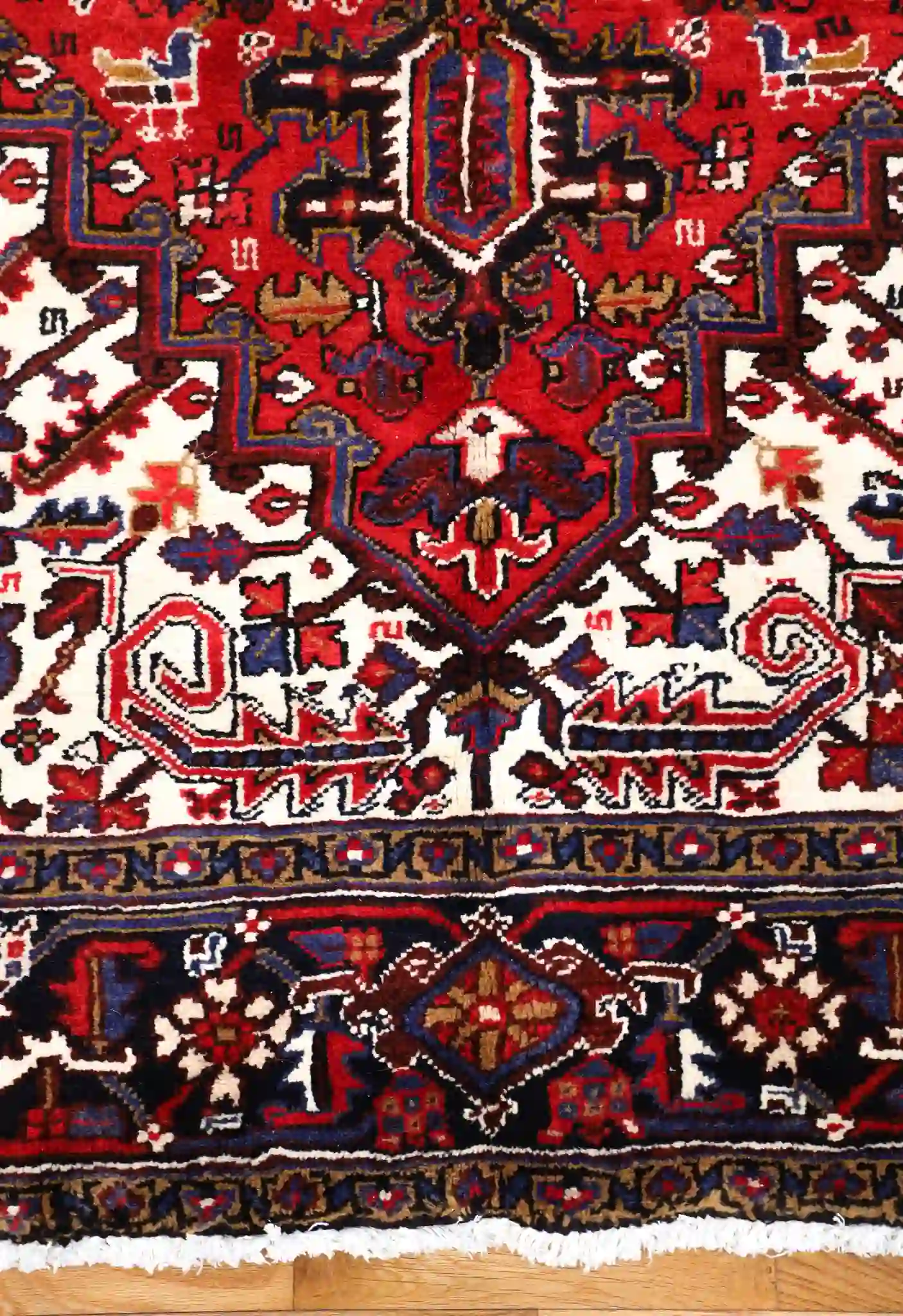 7' x 10' Red Fine Hand-Knotted Persian Heriz Rug – Traditional Wool - Image 5