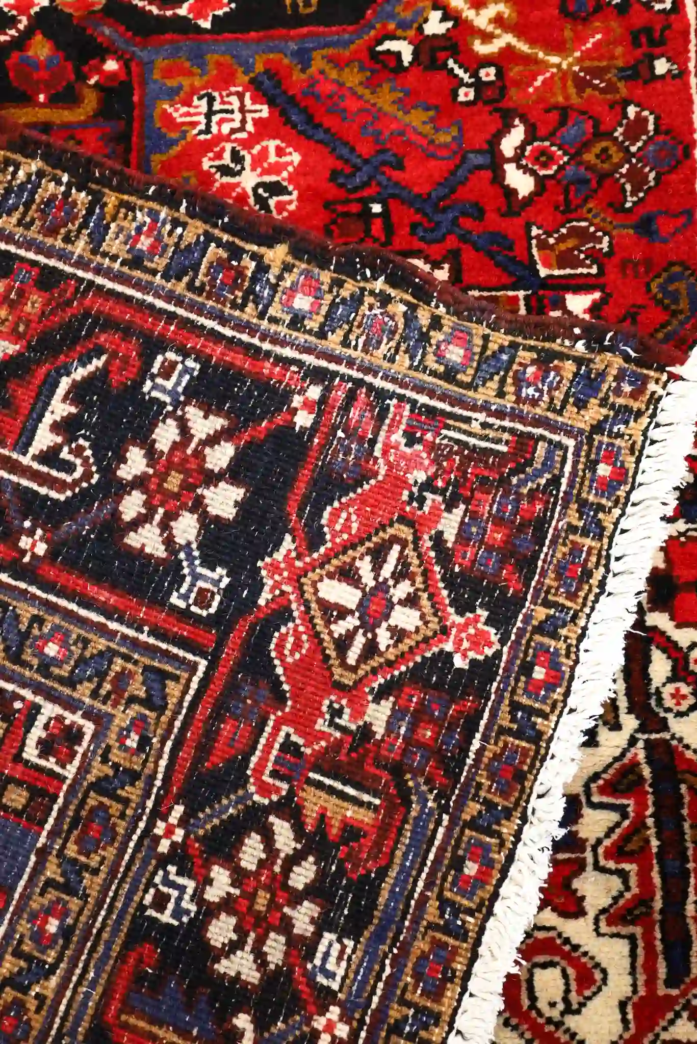 7' x 10' Red Fine Hand-Knotted Persian Heriz Rug – Traditional Wool - Image 9