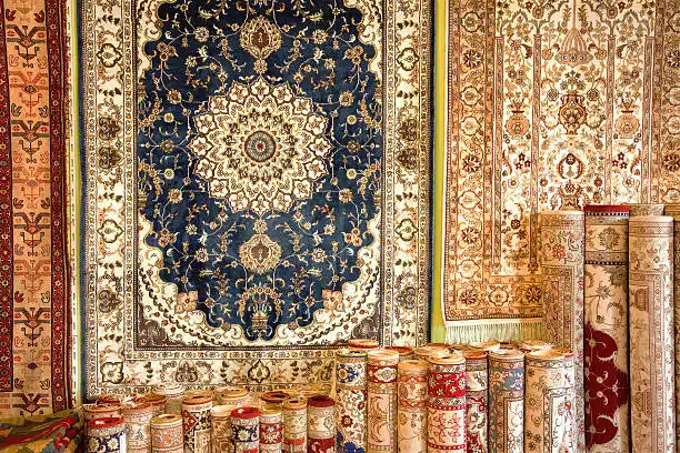 Wool vs Silk Persian