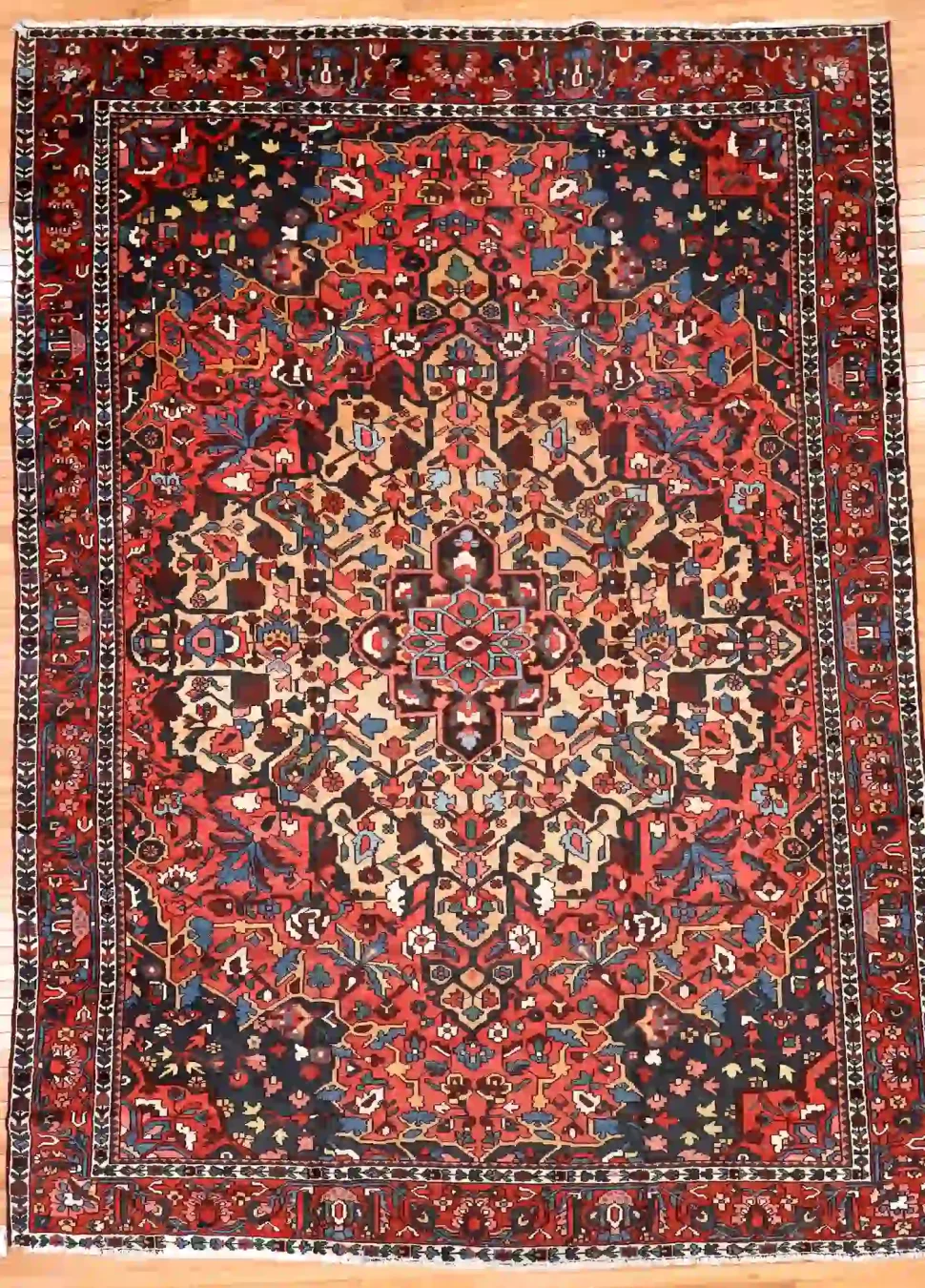10′ x 14′ Red Fine Hand-Knotted Persian Bakhtiari – Traditional Wool