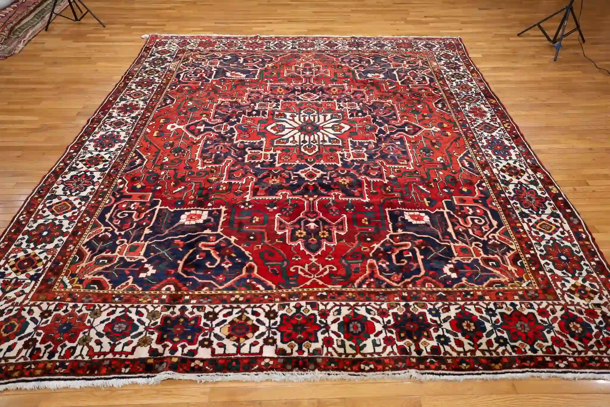 11' x 12' Red Fine Hand-Knotted Persian Bakhtiari Rug – Traditional Wool - Image 2