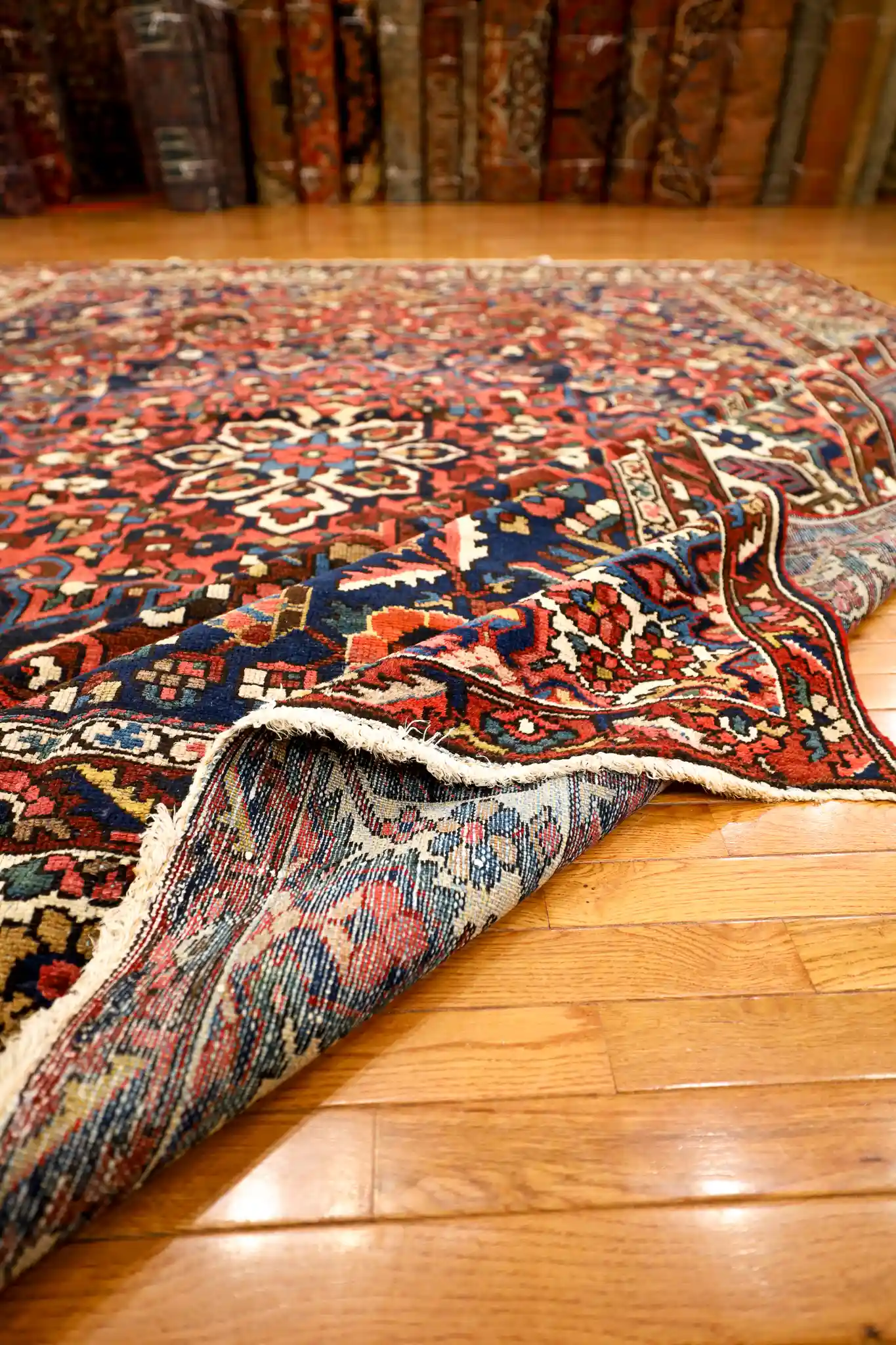 11' x 14' Red Fine Hand-Knotted Persian Bakhtiari – Traditional Wool - Image 5